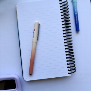 دات نوت ژورنال خطی سیمی همراه با استیکر