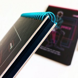 دفتر کاغذ مشکی