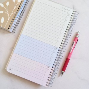 دفتر پلنر ۱۲ماهه (۲۳*۱۲)