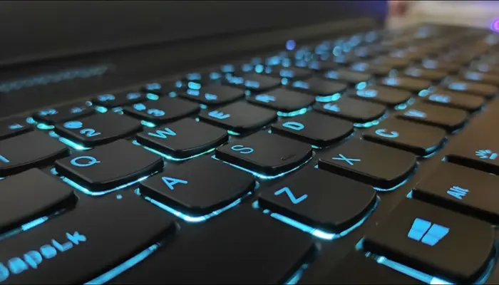 چگونه نور صفحه کلید خود را روشن کنید