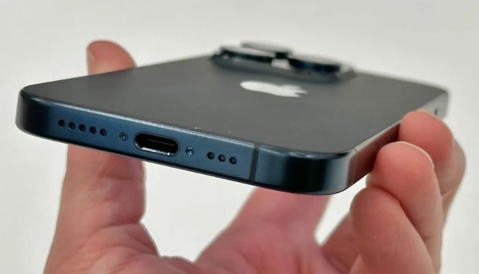 آیفون ۱۵ با درگاه USB- C - لوازم جانبی موبایل