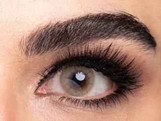 لنز چشم گلامور مدل عسلی  Hazel 02