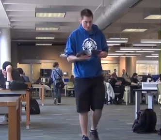 ویدئو : دوربین مخفی دانشگاه رفتن با کفش پر سروصدا