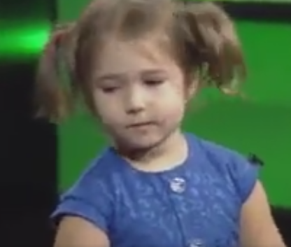ویدئو :  کودک 4 ساله روس که به هفت زبان زنده دنیا صحبت می کند