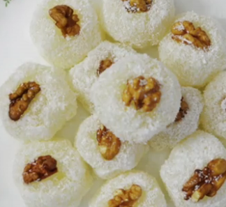 ویدئو :   طرز تهیه باسلوق گردویی شیرینی اصیل و سنتی ایرانی