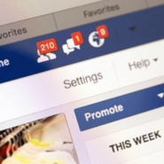 فیس بوک حساب کاربری شرکت‌هایی که حساب جعلی می‌فروشند حذف می‌کند