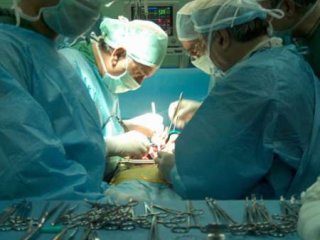 فیلم :ترمیم كمپلكس دریچه میترال به روش كم تهاجمی-قسمت اول