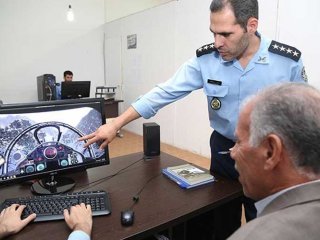 بازدید امیر برات پور از مراحل ساخت بازی رایانه ای عملیات حمله به اچ3