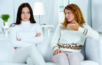 این حرفها برای مادرشوهرتان سنگین است، آنها را نگویید