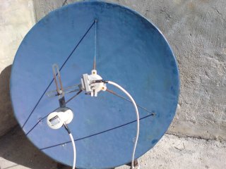 ویدئو : دکتر اسماعیل تبار . بشقاب های سفره پشت بام ۱