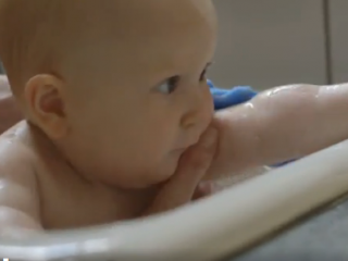 ویدئو : تعهد مادرانه