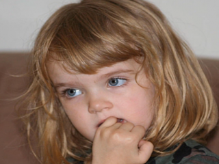 ویدئو :    علل و را هکارهای جلوگیری از جویدن ناخن کودکان