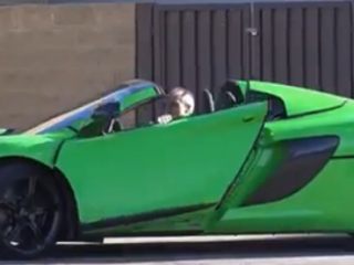 ویدئو :  دوربین مخفی - دزدیدن ماشین ( McLaren )
