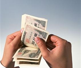 ویدئو:  خنده بچه به پول شمردن