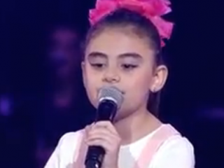 ویدئو:     هنرنمایی قشنگ دختر سوری در استعدادیابی..