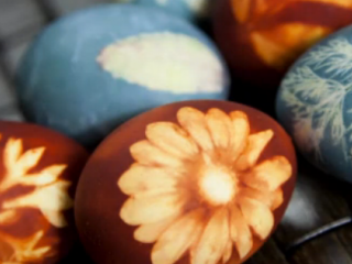 ویدئو:    تخم مرغ رنگی هفت سین با مواد طبیعی