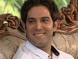 ویدئو:   لباهنگ امیرعلی نبویان در خندوانه با صدای محسن چاوشی