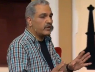 ویدئو :    شوخی مهران مدیری با پدران مولتی تریلیونر