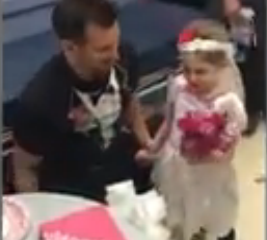 ویدئو :  ازدواج نمادین کودک ۴ساله مبتلا به سرطان با پرستارش