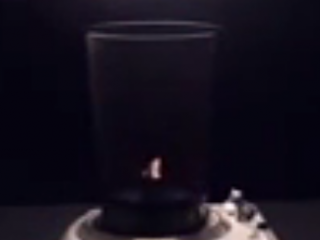 ویدئو :   ترفندهایی مهیج با آتش