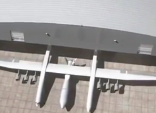 ویدئو :  بزرگترین هواپیمای جهان آماده پرواز می شود