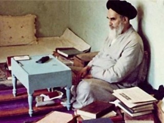ماجرای جالب و خواندنی کنار گذاشتن سیگار توسط امام خمینی(ره)