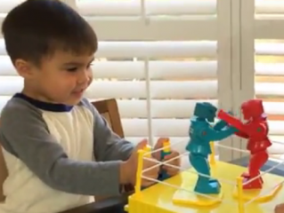 ویدئو : وقتی پدر ، متخصص جلوه های ویژه است