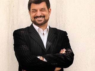 ویدئو :  دروبین مخفی شوخی ظالمانه با مجری محمودشهریاری