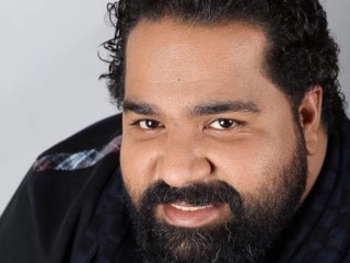 ویدئو : پنجشنبه ها      (رضا صادقی )