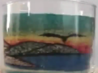 ویدئو : هنرنمایی دیدنی با شن های رنگی