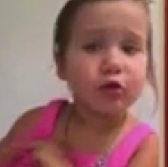 ویدئو :  جوانا دختر بچه ای که اصرار داره پرنسس نیست حتما ببیند!