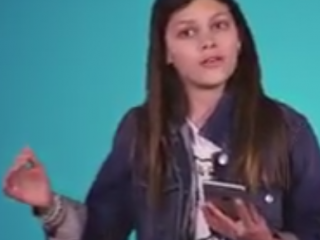 ویدئو : از بچه های کم سن و سال پرسیدند آیفون یا سامسونگ؟