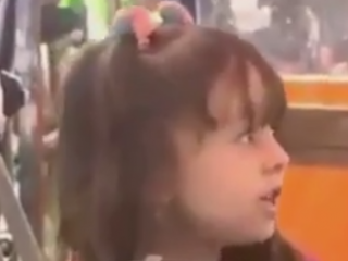 ویدئو :  واکنش دختر 5 ساله با دیدن رضا گلزار!!!