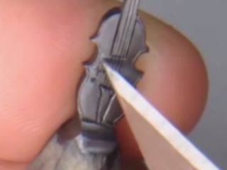 ویدئو :   طراحی های شگفت انگیز بر روی نوک مداد