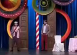 ویدئو  :  عجب خنده ای میکنه!