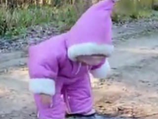 ویدئ :  لحظات بامزه از افتادن بچه ها..!!