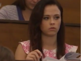 ویدئو : پسری که عشقش رو عجیب سورپرایز میکنه