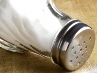 نمک؛ از انتقال پیام های عصبی تا سرطان معده