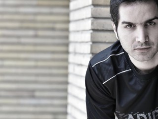 ویدئو :   آهنگ چشمای خیس من از محسن یگانه