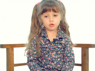 ویدئو :   وای این دهه هشتادی ها چی میگن تو ولنتاین