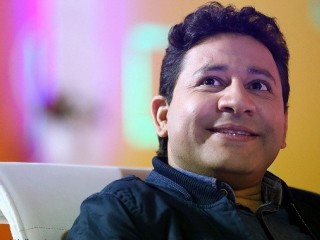 ویدئو :   شوخی خنده دار و باحال با سروش جمشیدی!