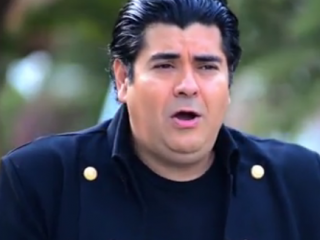 ویدئو :   تازه ترین موزیک ویدیو سالار عقیلی و گروه قمر