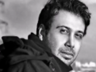 ویدئو :   محسن چاوشی قاتل جوان را از پای چوبه دار پایین کشید