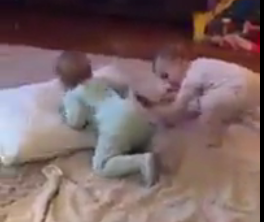 ویدئو :   این دو تا کودک رو