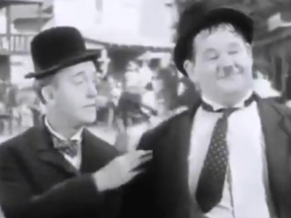 ویدئو :   رقص مرحوم لورل وهاردی