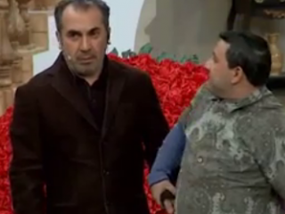 ویدئو :     وقتی "قیمت" در دورهمی، شهاب حسینی می شود!