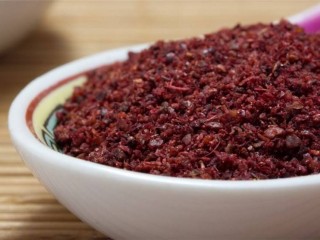 خواص درمانی و فواید سماق از منظر طب سنتی
