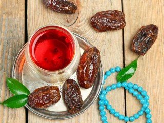 تغذیه در ماه رمضان؛ چه خوراکیهایی برای سحر و افطار باید خورد؟