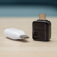 کاربردهای آداپتور USB در جعبه گوشیهای سامسونگ و الجی