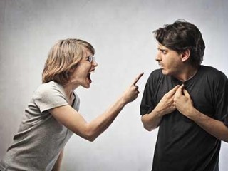 چگونه رابطه عشقی خود را با یک فرد لجباز حفظ کنیم؟